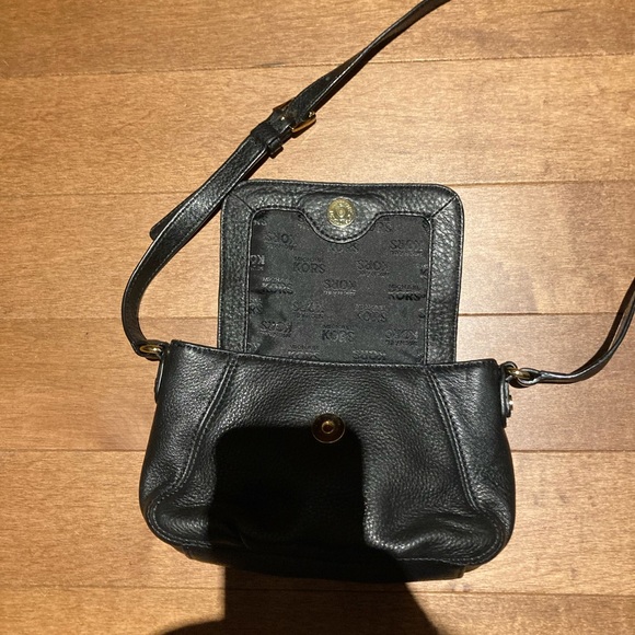 Michael Kors crossbody small purse - Picture 4 of 5